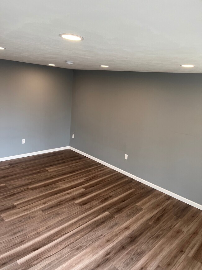 Photo - 108 N Main St Unit 108