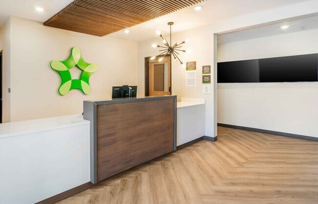 Furnished Studio-Fort Myers - Airport