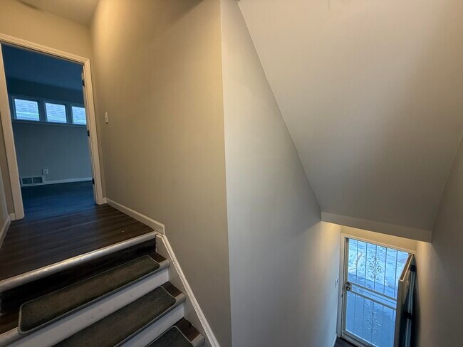 Photo - 349 Westminster St