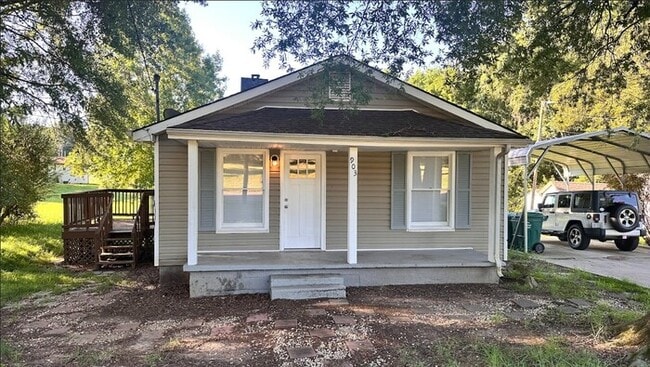 Building Photo - Modern Comfort Meets Nature — 2-Bed, 1-Bat... Rental