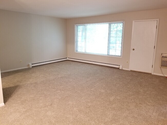 Photo - 125 Linden Ln Unidad 2