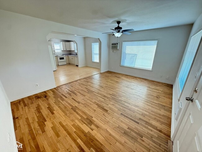 Photo - Spacious 3bd | 1ba House near Nob Hill Elementary School!