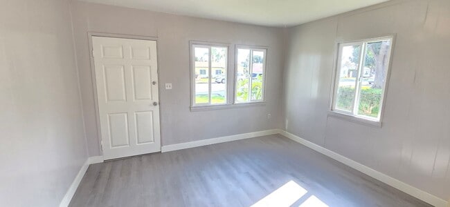 Photo - 13109 Barlin Ave Unit 1