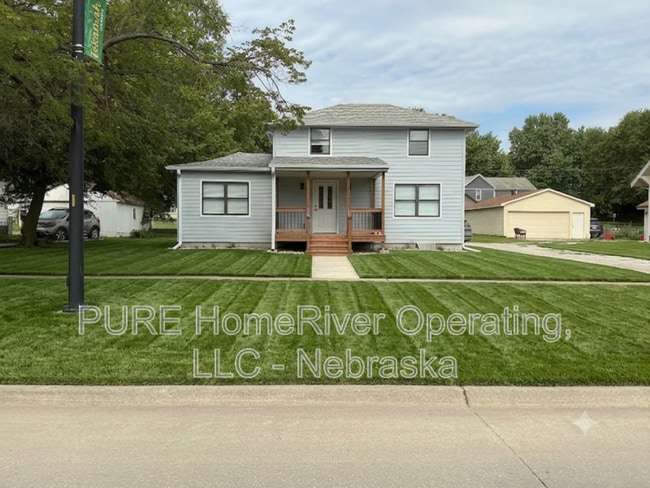 Building Photo - 316 N 13th St