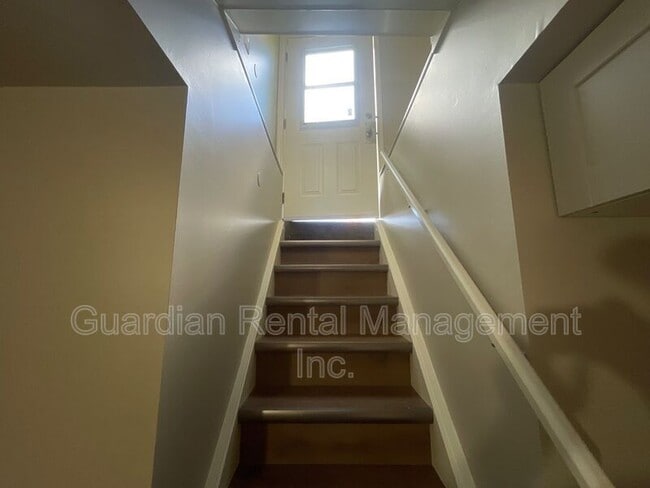Photo - 404 Ambrose St Unit 2