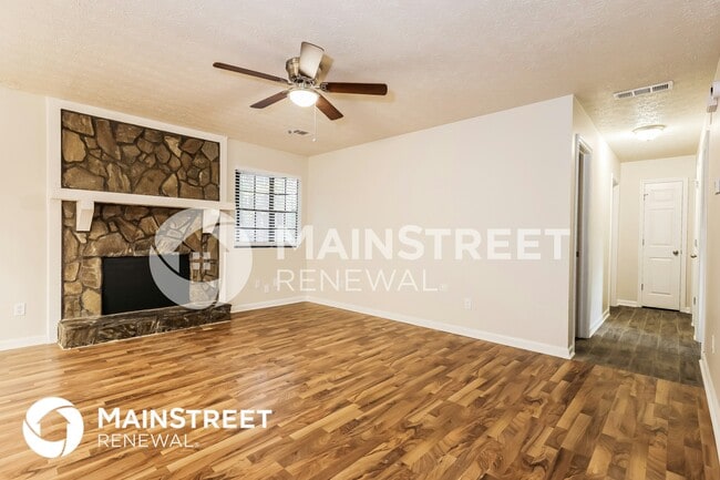 Photo - 9395 Forest Knoll Dr