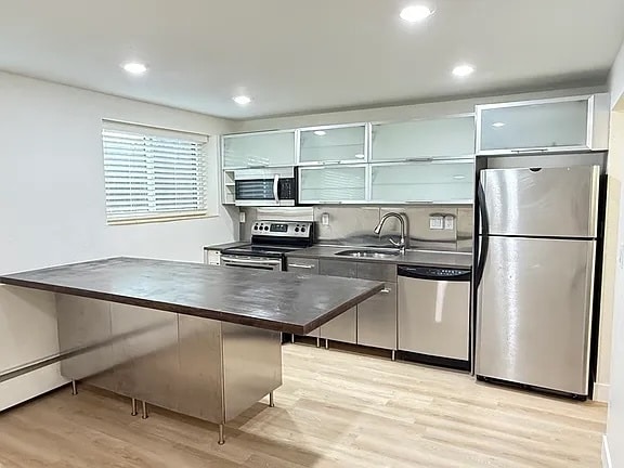 Photo - 75 Emerson St Unidad 101