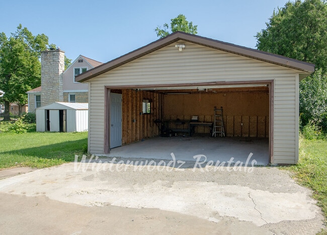 Photo - 1405 Emilie St