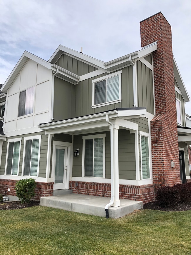 Photo - 757 E Oakhampton Dr