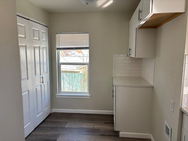 Photo - 3725 Avenue N