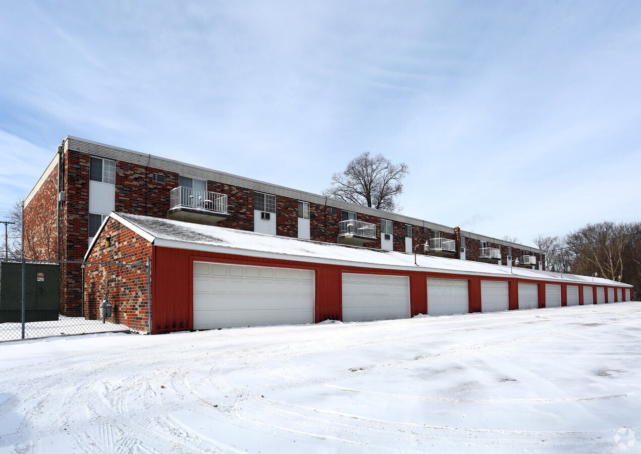 Crandall Park Apartments - Crandall Park Apartments