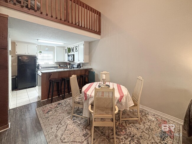 Photo - 200 Parma Dr