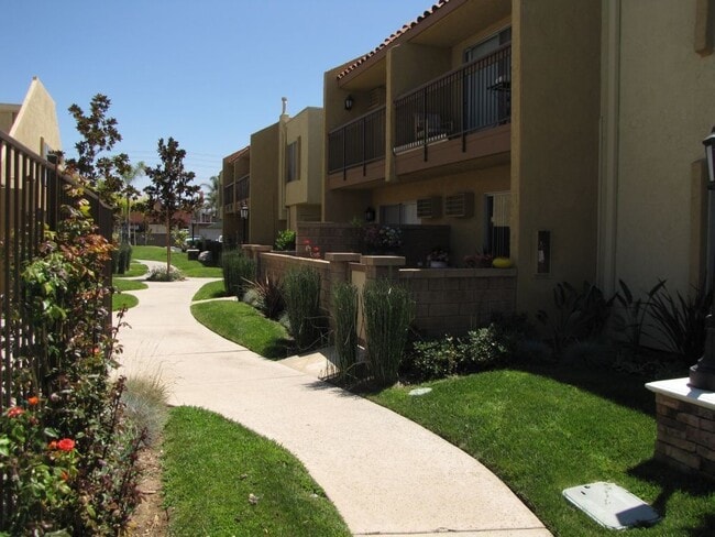 Photo - Beautiful 1 Bedroom Unit in Orange Unit C-15