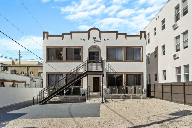 Photo - 302 SW 12th Ave Unidad SI ID1388874P