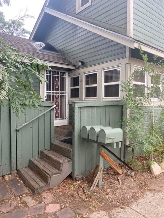 Building Photo - ar2227 Unit A