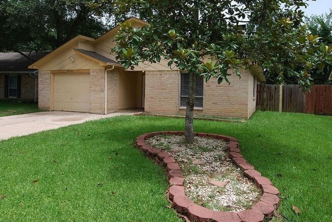 Building Photo - 28302 Doverbrook Dr