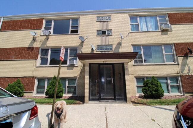 Building Photo - 6151 76th Ave Unit 2N Rental
