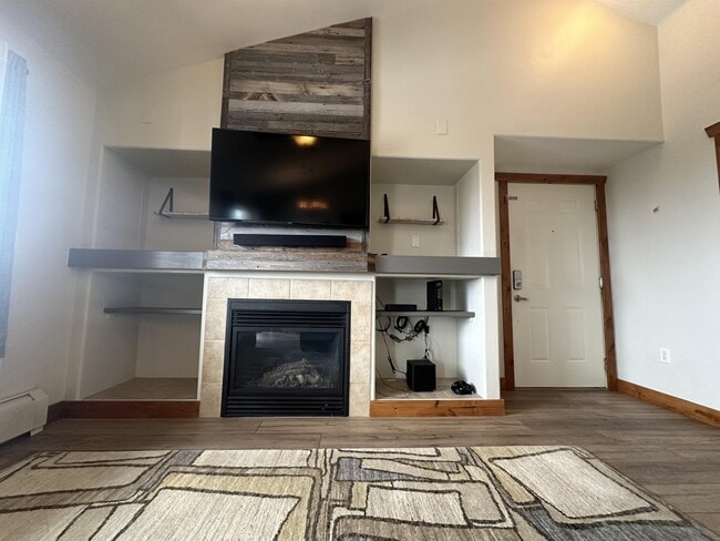 Photo - 3305 Columbine Dr Townhome