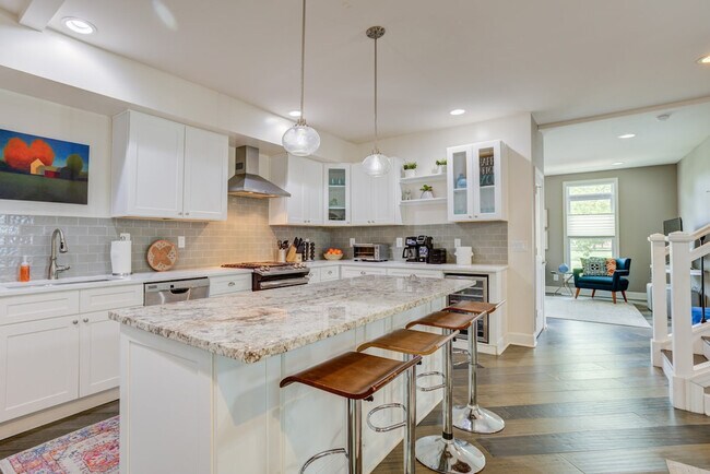 Photo - 373 E Morris St Unidad SI ID1303761P