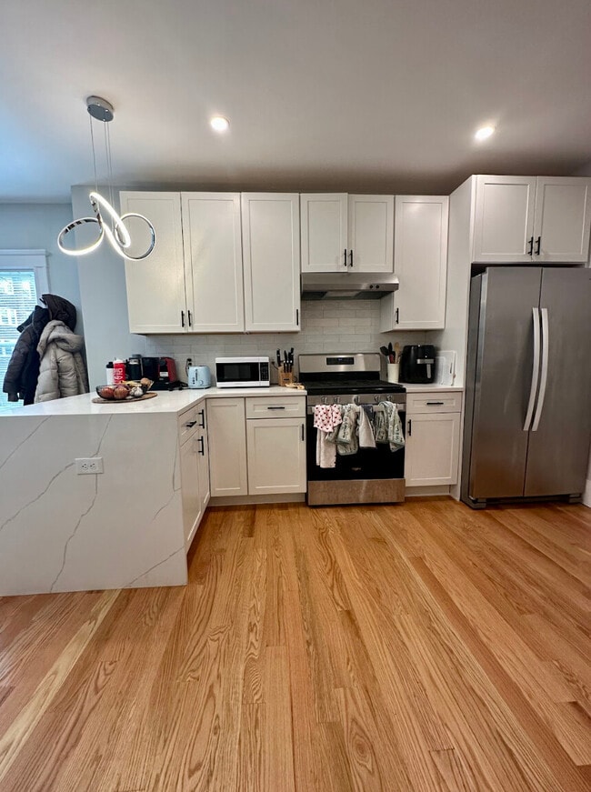 Building Photo - 101 Kilsyth Rd Unit 3