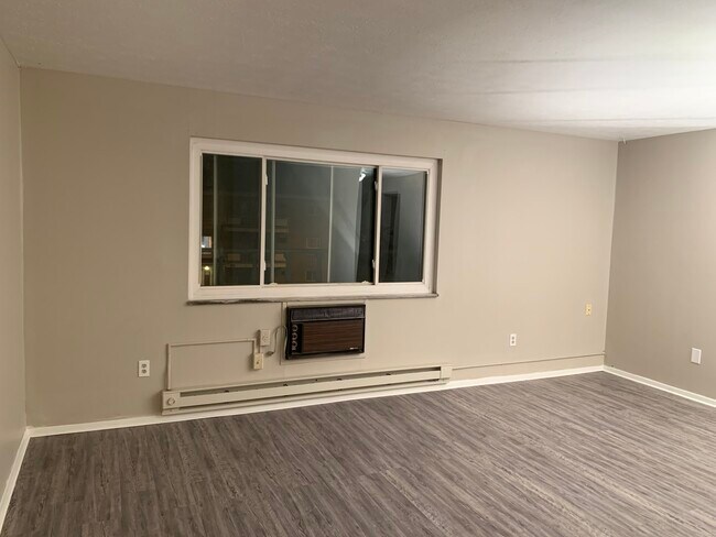 Photo - Hanover House Apartments