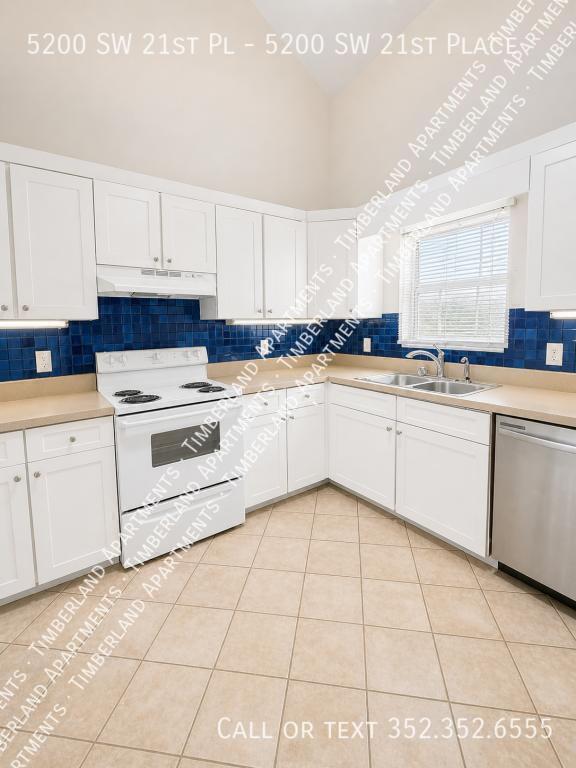 Photo - 5200 SW 21st Pl Unit 5200 SW 21st Place