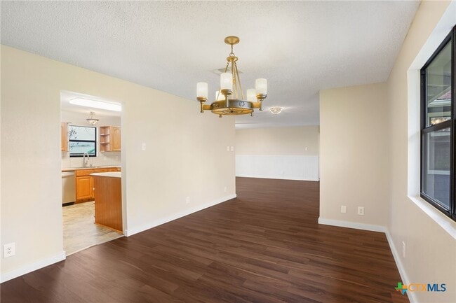 Photo - 358 Lake Placid Dr House