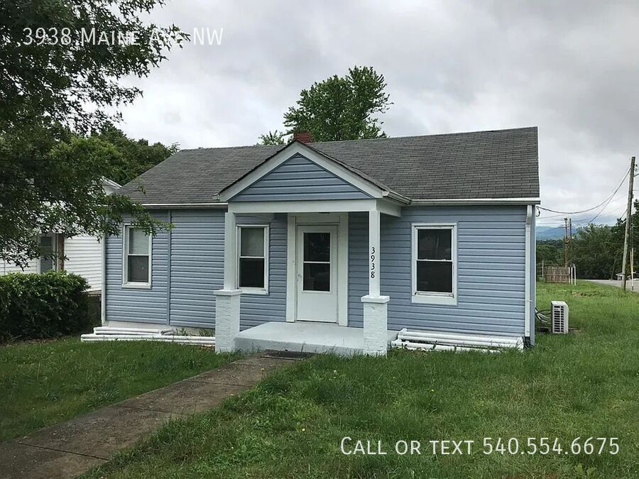 Photo - 3938 Maine Ave NW-