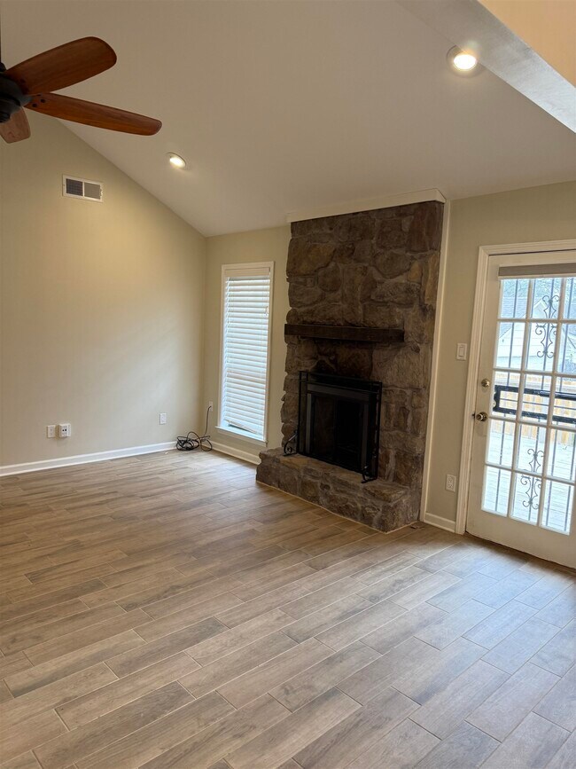 Photo - 8442 Farrah Ln