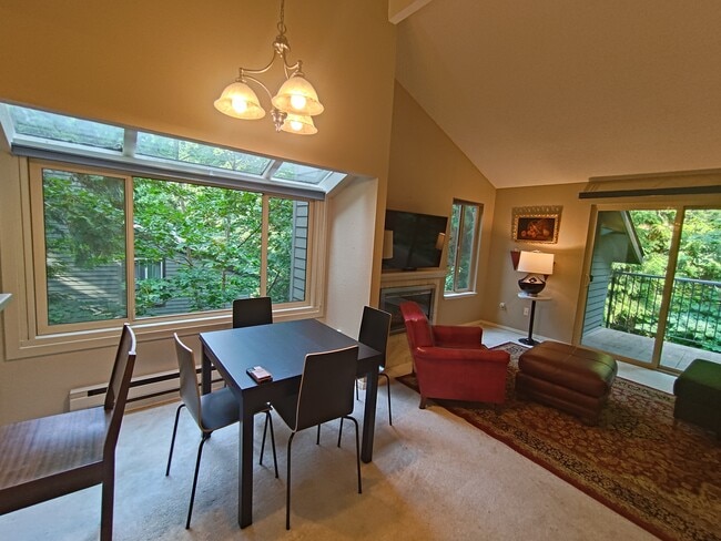 Building Photo - 8124 145th Ct NE Unit C7 Rental