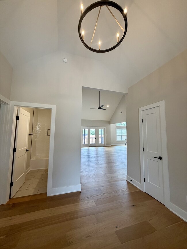 Photo - 204 Crest Ridge Ct
