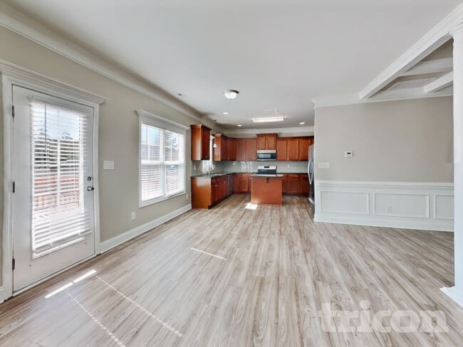 Photo - 401 Bruce Johnson Rd