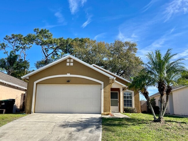 Building Photo - CUTE HOME IN SOUTHEAST ORLANDO