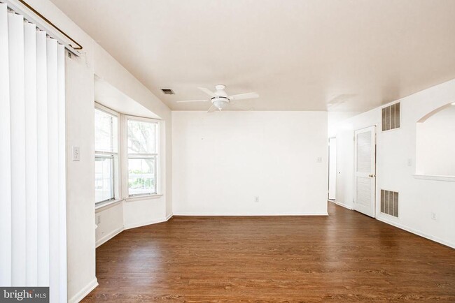 Photo - 103 Claridge Ct Unidad 3