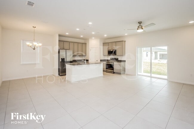 Photo - 360 Corbel Ln