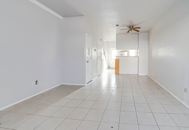 Photo - 2b1.5 b Condo in Garland, Water included Unit I3