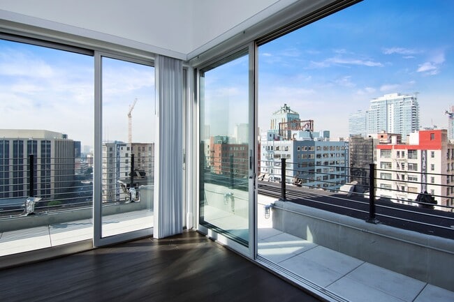 Building Photo - National City Tower Lofts