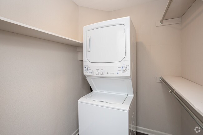 1HAB, 1BA - 750 ft²