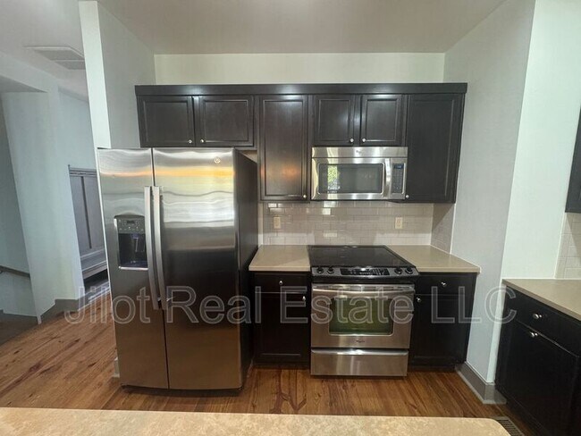 Photo - 1806 DeKalb Ave NE