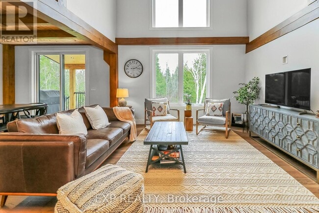 Photo - 155 Delphi Ln