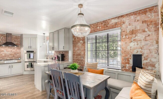 Photo - 1720 N Whittier Dr