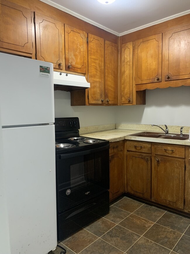 2108 Weddington Rd