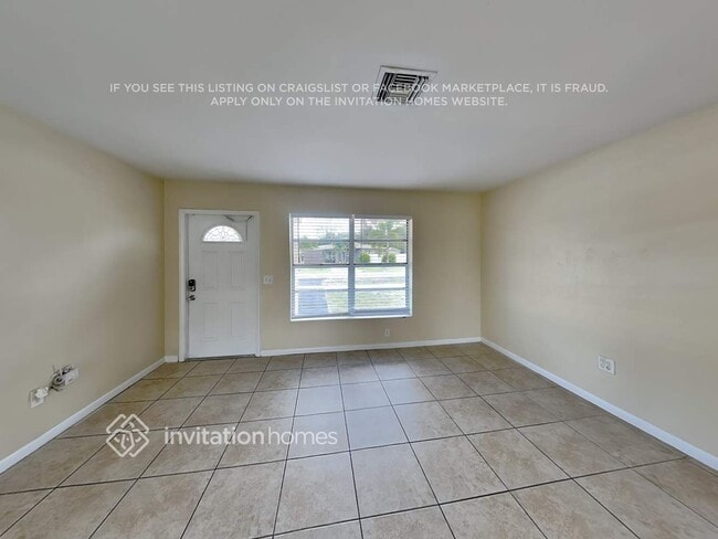 Photo - 364 Henthorne Dr