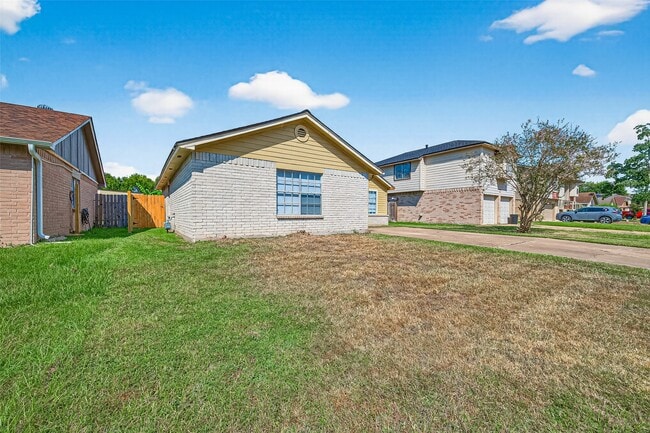 Photo - 18614 Andalusian Dr
