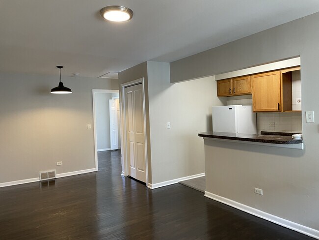 Photo - 565 Sidney Ave Unidad C