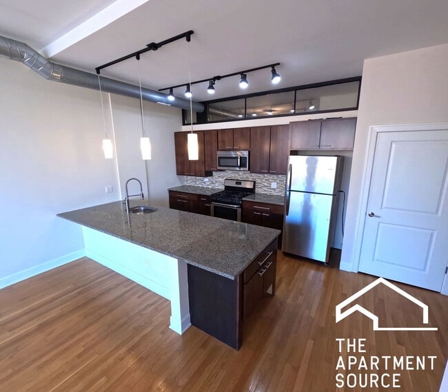 Building Photo - 2778 N Milwaukee Ave Unit 308