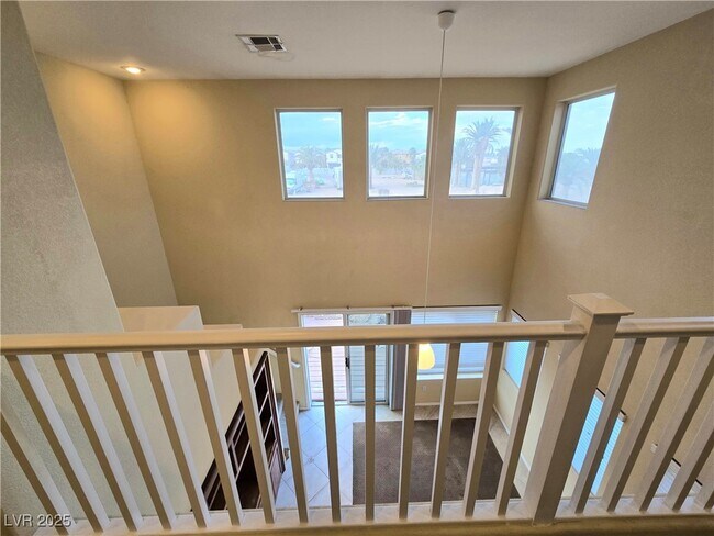 Photo - 4966 Tioga Pass Ave