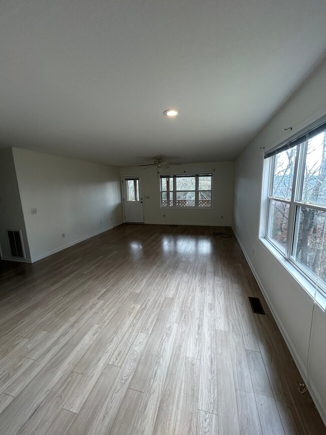 Photo - 140 Randolph St