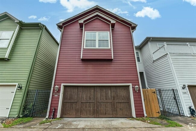 Building Photo - 1109 W 15th 1/2 St Rental