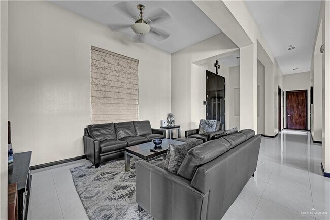 Photo - 26 Red River Dr